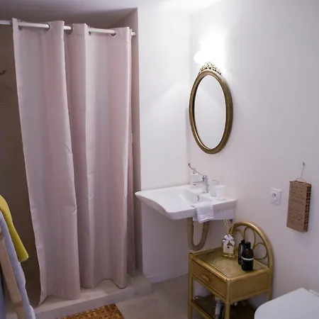 Bed & Breakfast La Gariguette La Campagne à La Ville Nîmes
