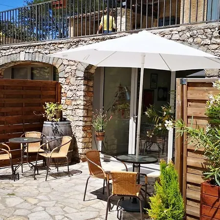 La Gariguette La Campagne à La Ville Nîmes